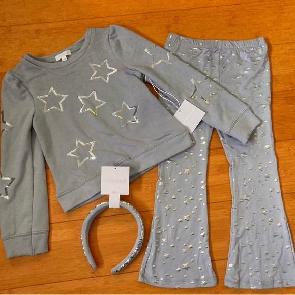 NWT Girls Size 5 Blue Stars Outfit - LS Top & Flare Pants - Picture 2 of 2